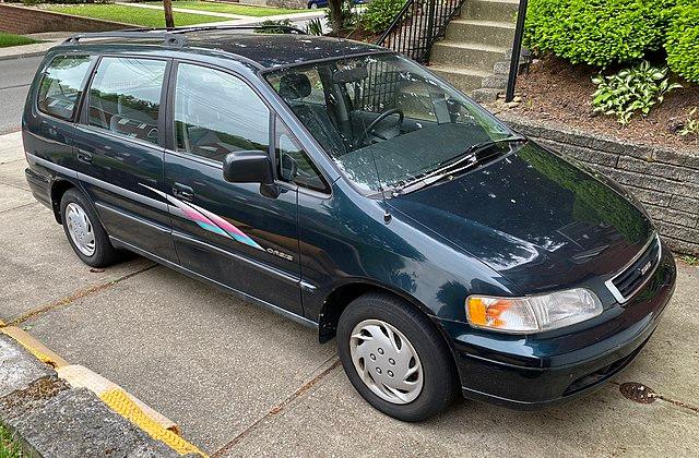1998 Isuzu Isuzu Oasis