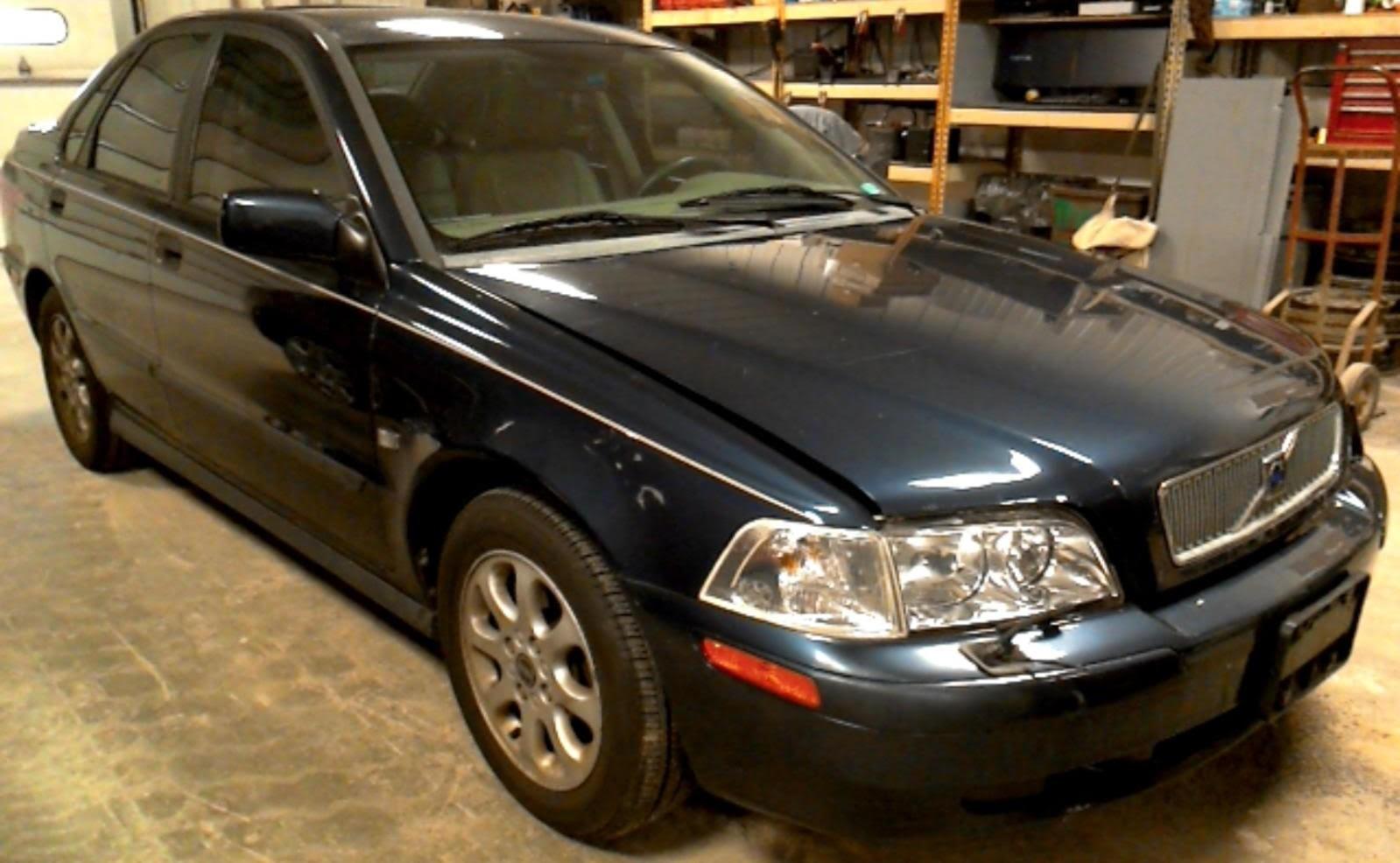 2001 Volvo Volvo 40 Series
