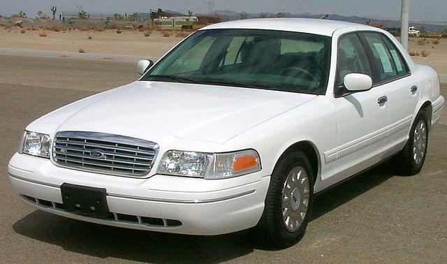 2003 Ford Crown Victoria