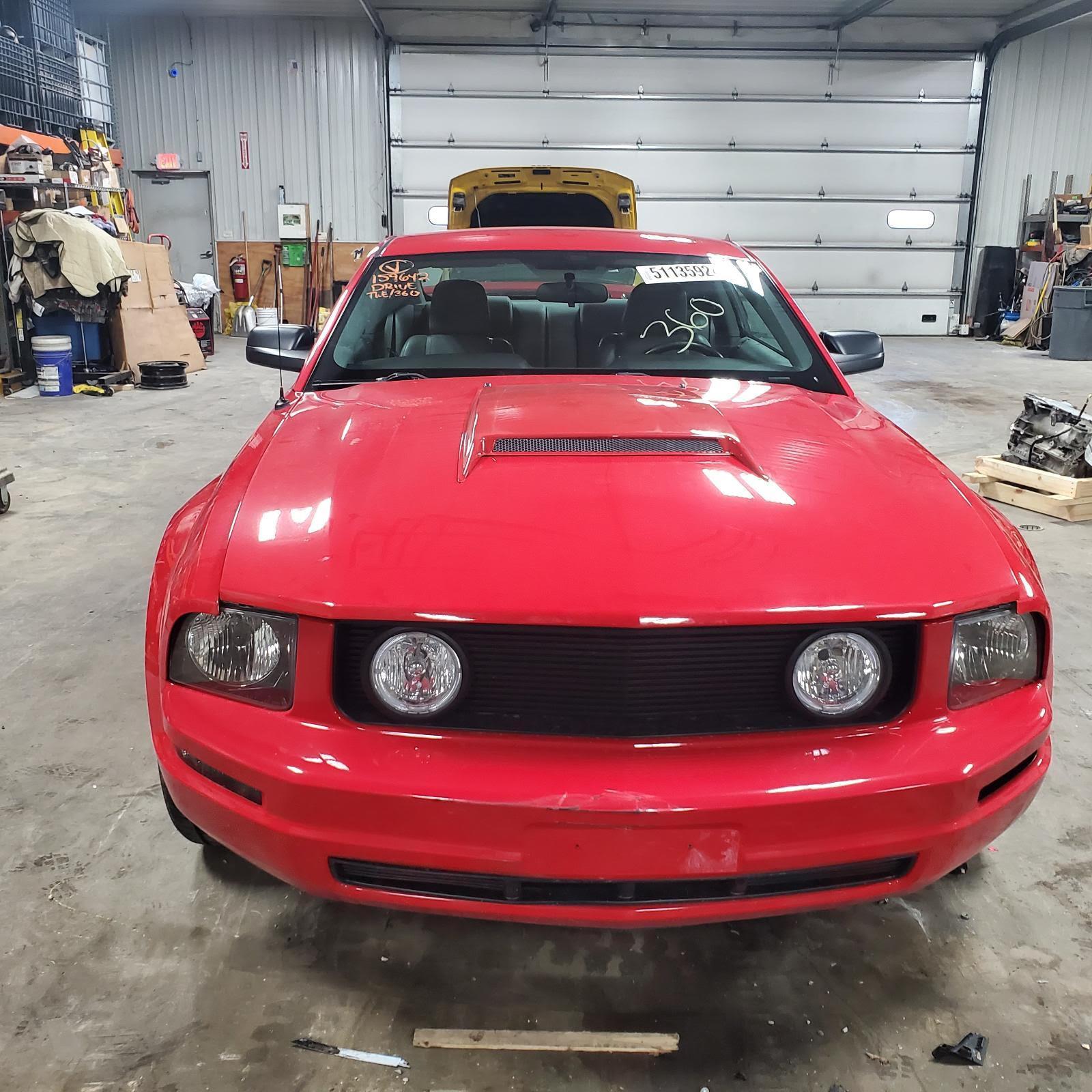 2005 Ford MUSTANG