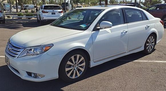 2012 Toyota AVALON
