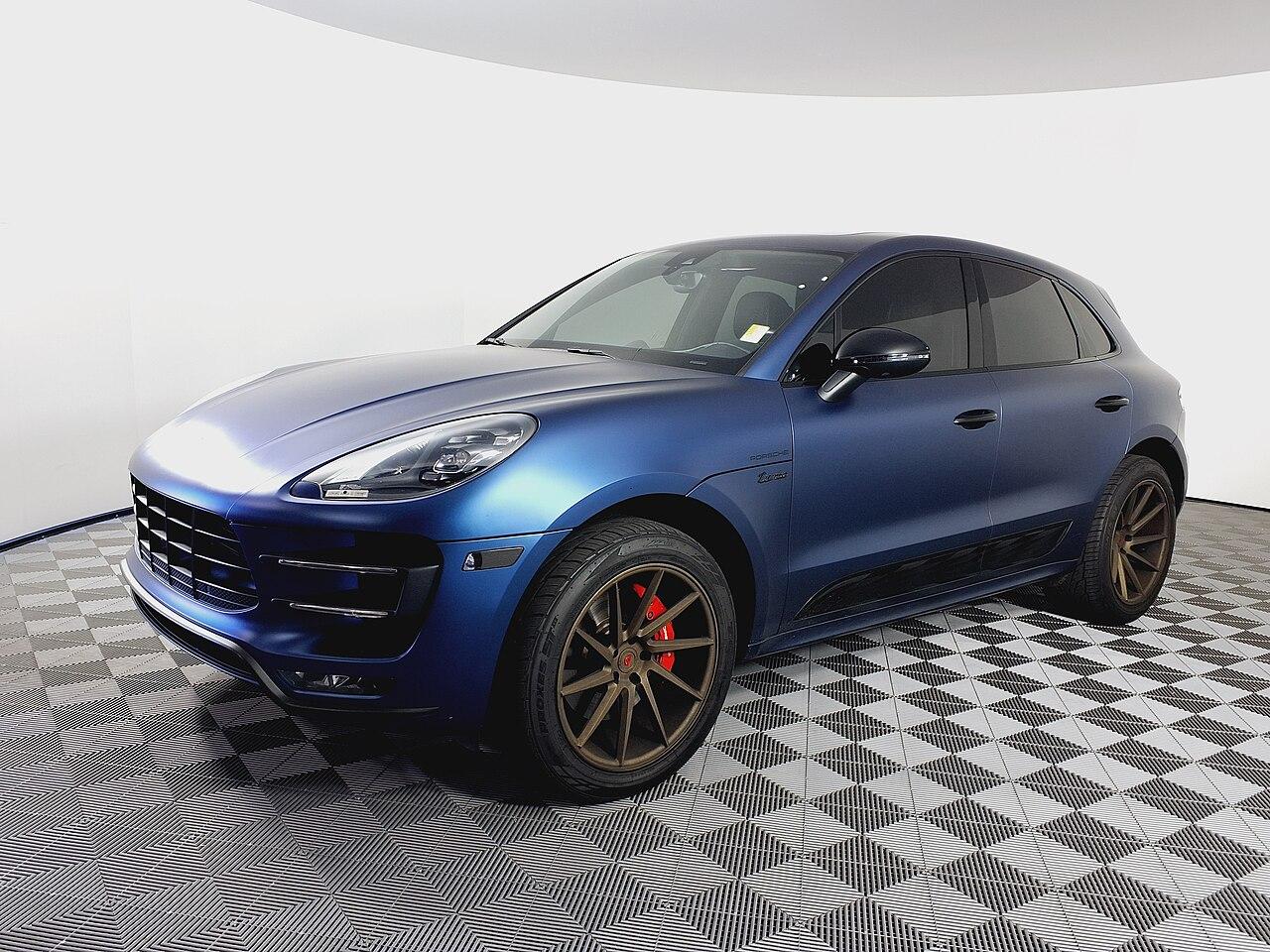 2018 Porsche Porsche Macan