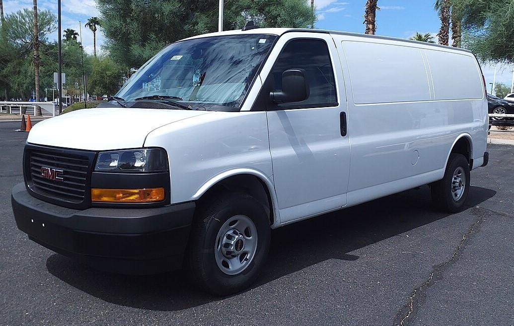 2020 GMC Savana 2500 Van