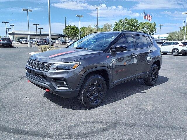 2023 Jeep COMPASS