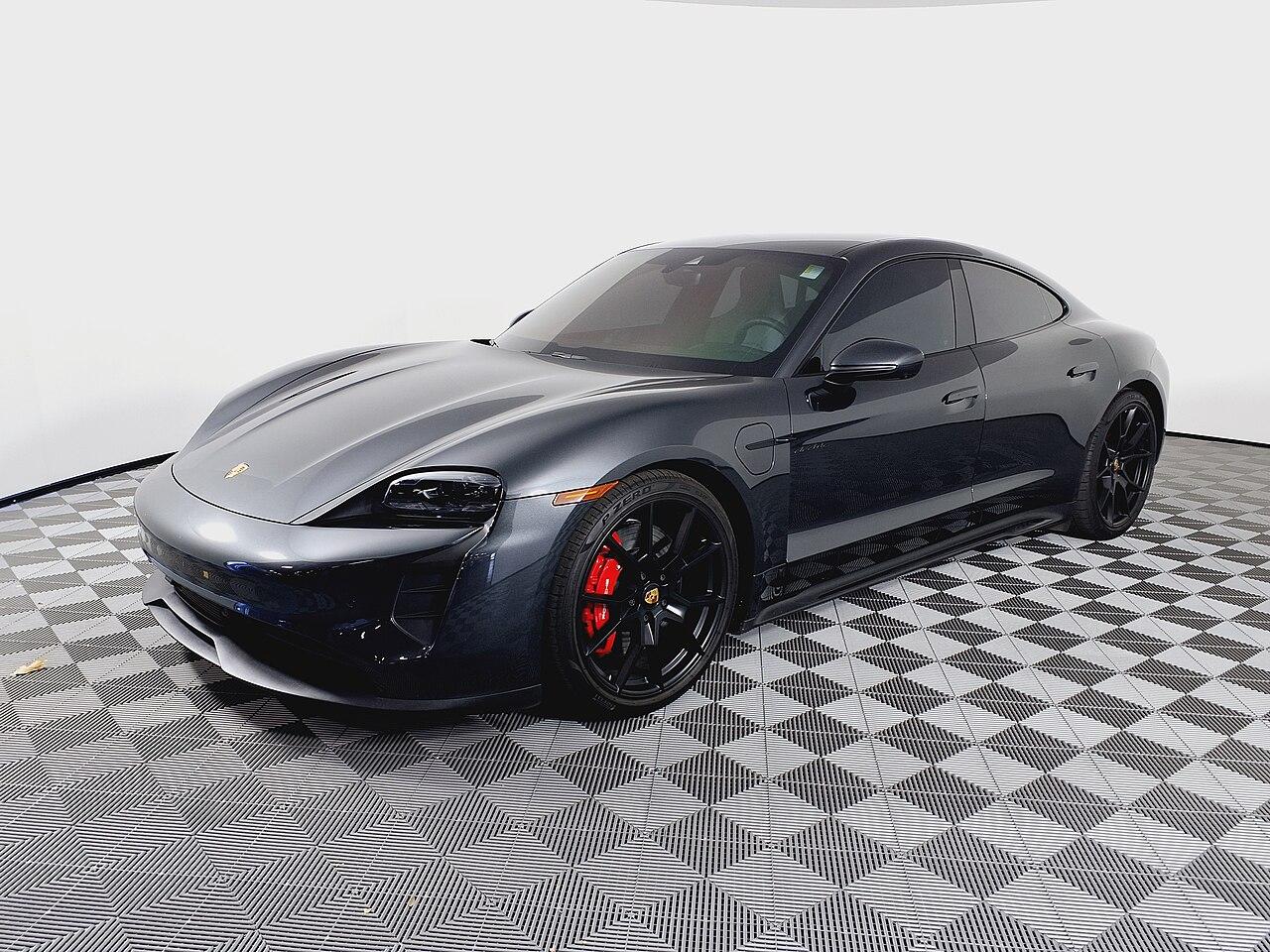 2024 Porsche Porsche Taycan